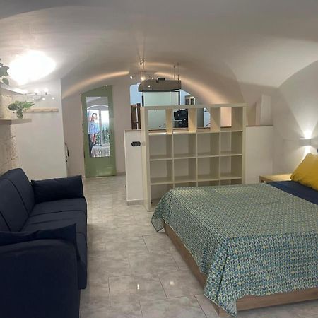 La Maison Des Voyageurs Bari Esterno foto