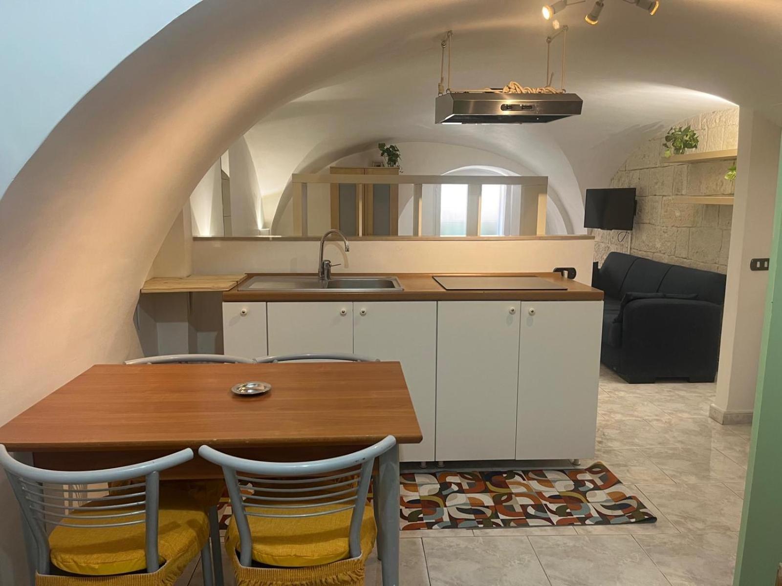 La Maison Des Voyageurs Bari Esterno foto